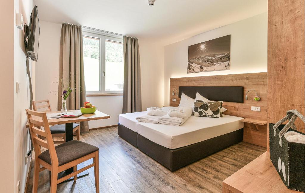 Postel nebo postele na pokoji v ubytování Hochwertige Ferienwohnung