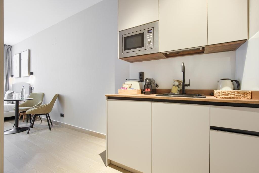 Dobo Madrid Murillo - Double Room