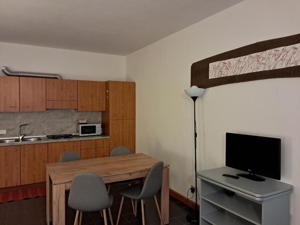 Kuchnia lub aneks kuchenny w obiekcie Casa Pesarina