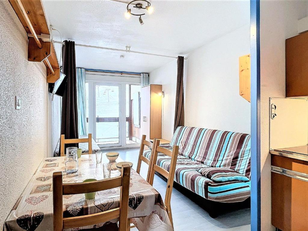 Studio lumineux au pied des pistes avec balcon - FR-1-267-175 - Housity