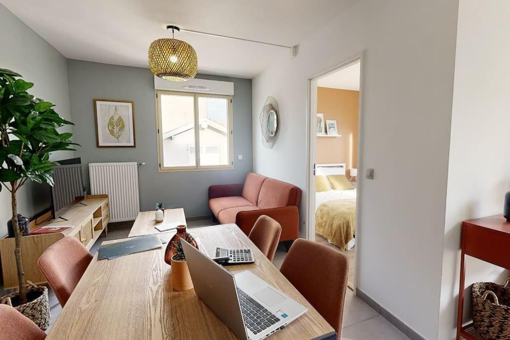 Photo de la galerie de l'établissement Les Tilleuls I - T4, à Villeurbanne