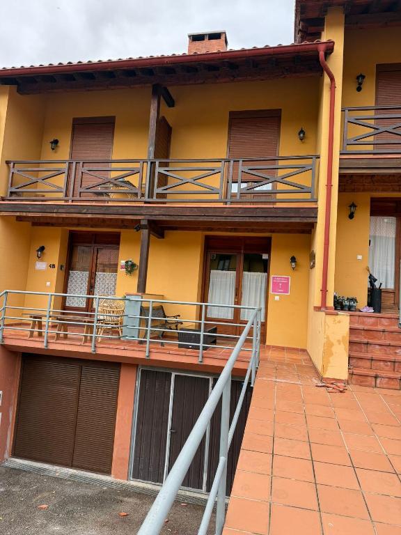 Balkón nebo terasa v ubytování Chalet turístico La Jenduda