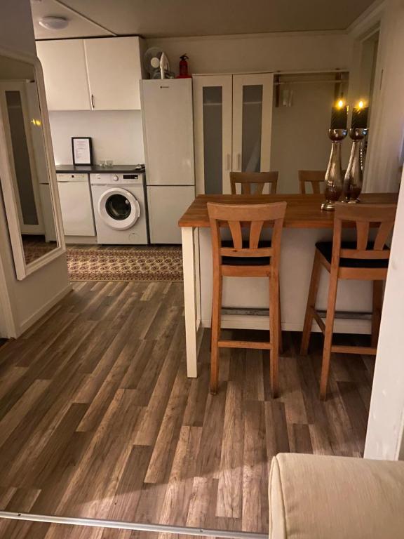 Kuchyň nebo kuchyňský kout v ubytování Holens B&B