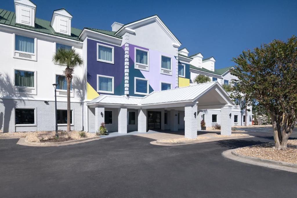 Best Western Sugar Sands Inn and Suites