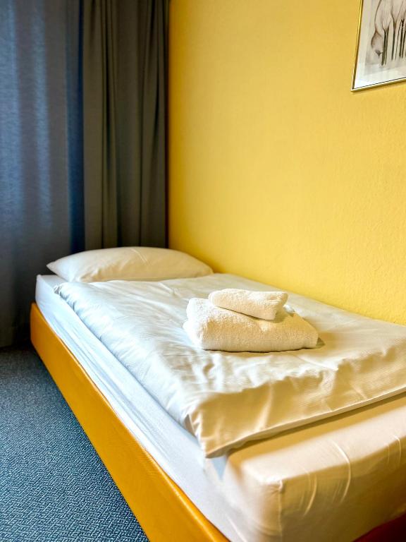 Pension Edelweiß Mitterberg - Triple Room With Mountain View
