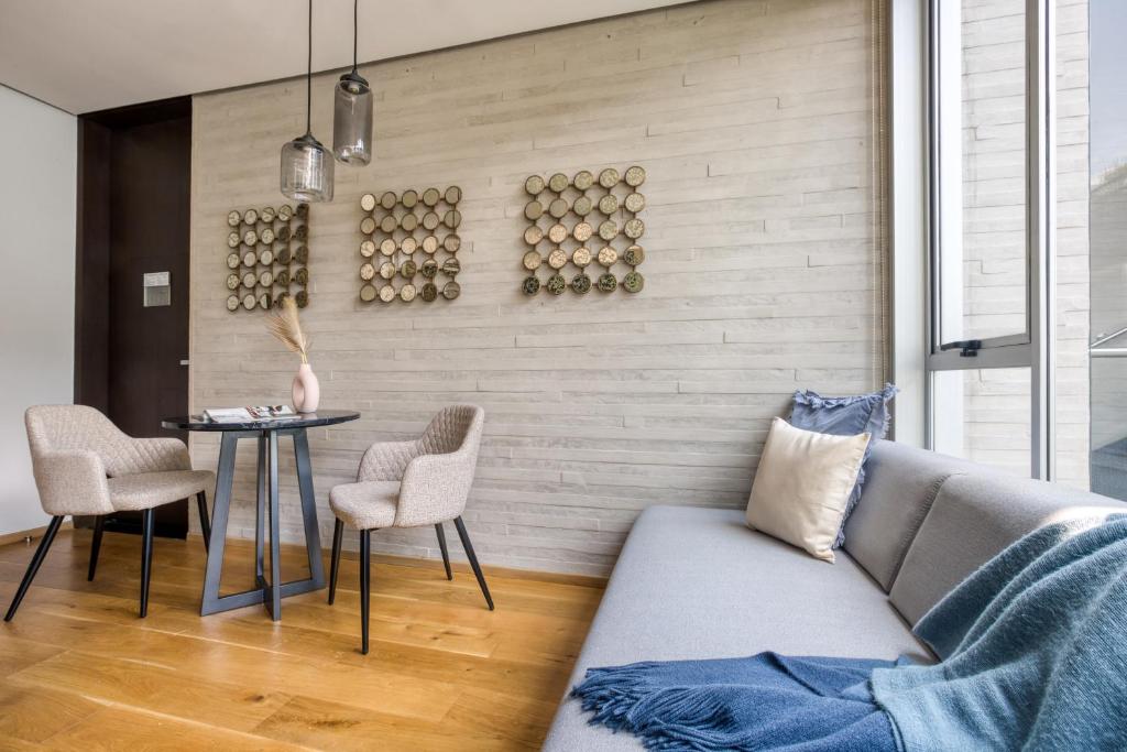 AR 218 Hotel by ULIV - Family Suite