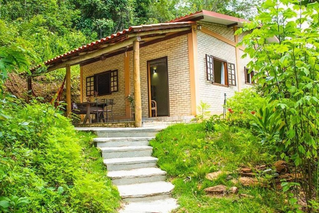 Zahrada ubytování Chalé da LUA Natureza Cachoeira Paz