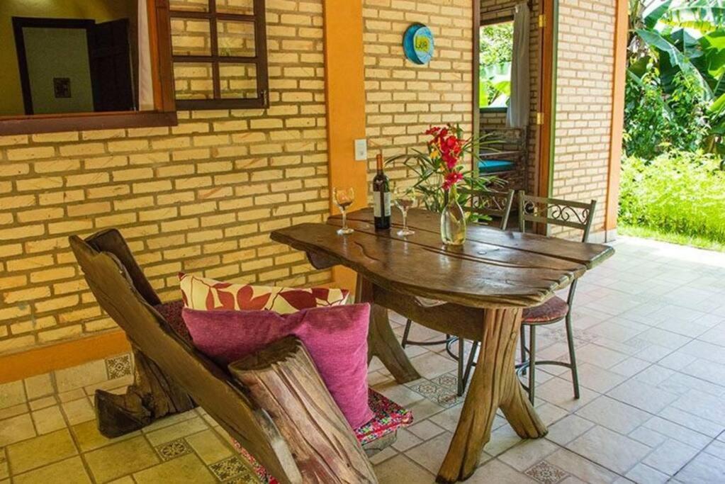 Patio nebo venkovní prostory v ubytování Chalé da LUA Natureza Cachoeira Paz
