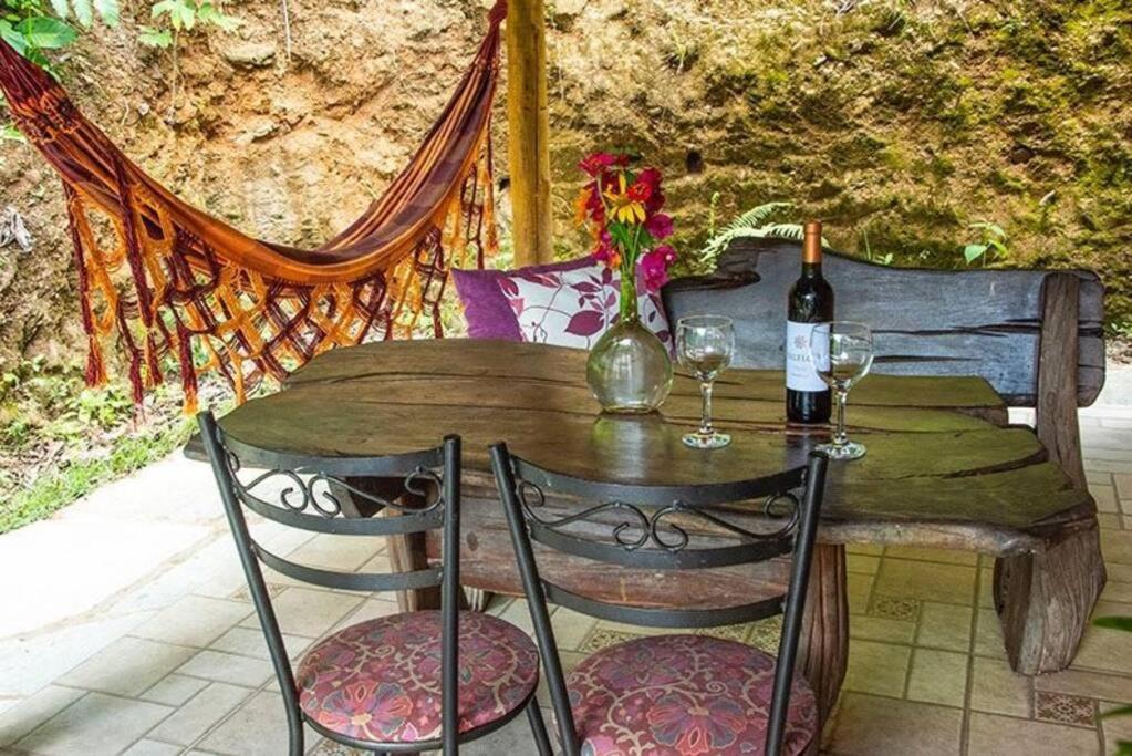 Zahrada ubytování Chalé da LUA Natureza Cachoeira Paz