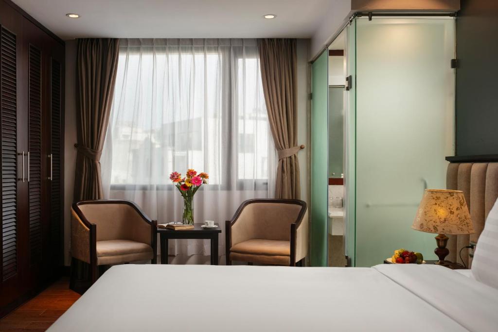 MAY DE VILLE Corner Hotel - 6