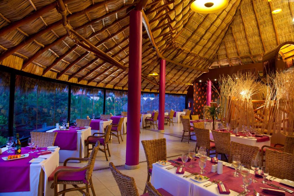 Restaurace v ubytování Grand Palladium Vallarta Resort & Spa - All Inclusive