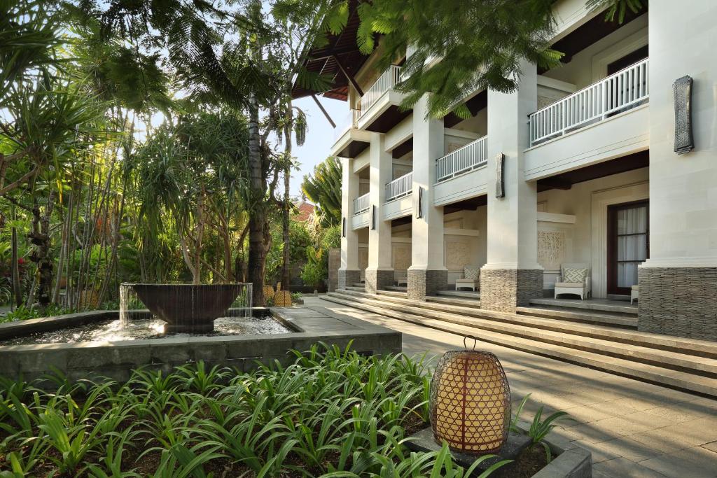 Puri Santrian Beach Resort And Spa - 19