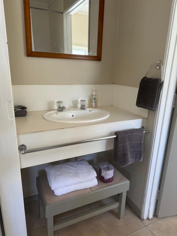 Fountain Court Motel - Resim 7