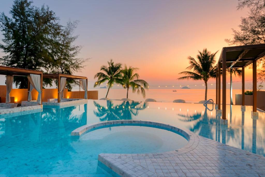 Bazén v ubytování Best Western Plus Carapace Hotel Hua Hin nebo v jeho okolí