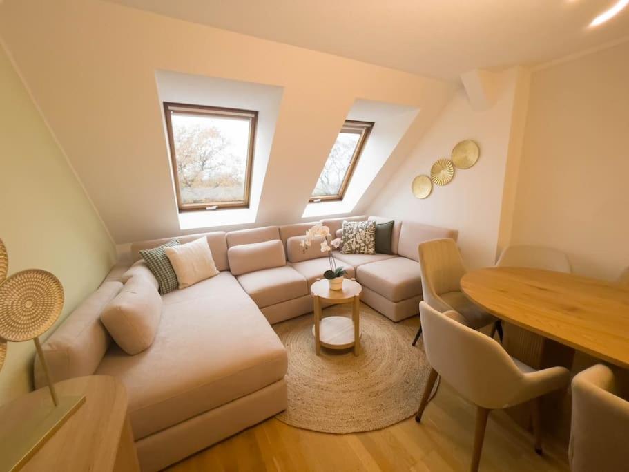 Predel za sedenje v nastanitvi CASARiNA - Über den Dächern Leipzigs