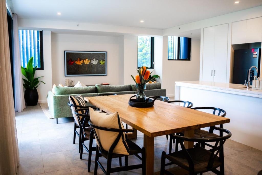 Μια τηλεόραση ή/και κέντρο ψυχαγωγίας στο Happy Hour by Experience Jervis Bay