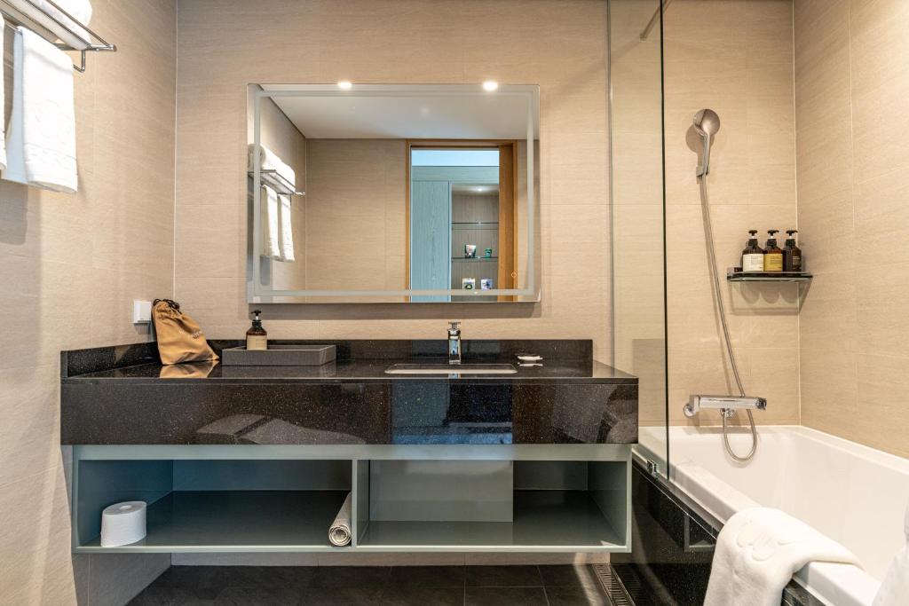 Stanford hotel Andong - Twin Room With Mountain View