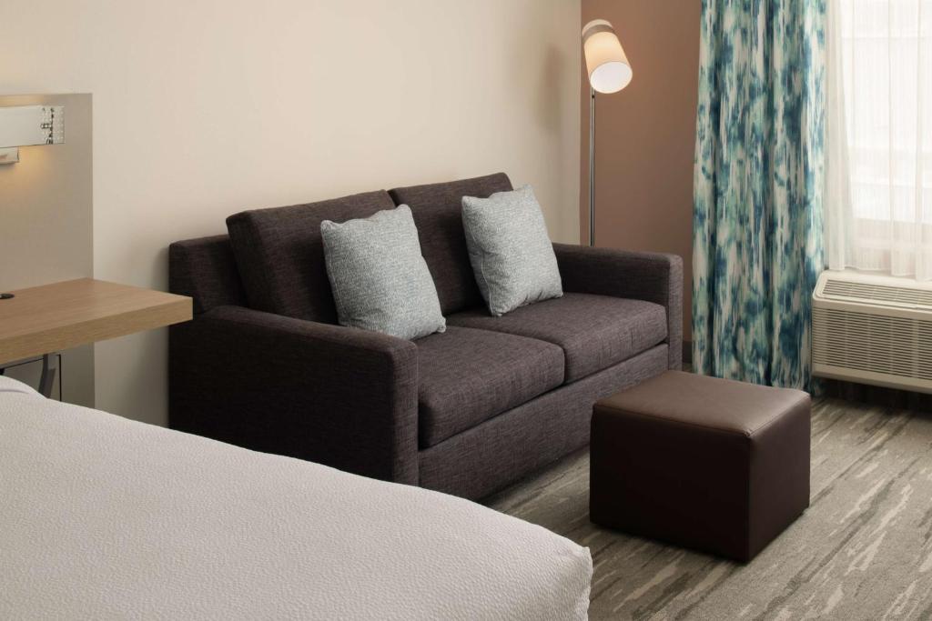 Hilton Garden Inn Tacoma Downtown - Camera King Con Divano Letto - Non Fumatori