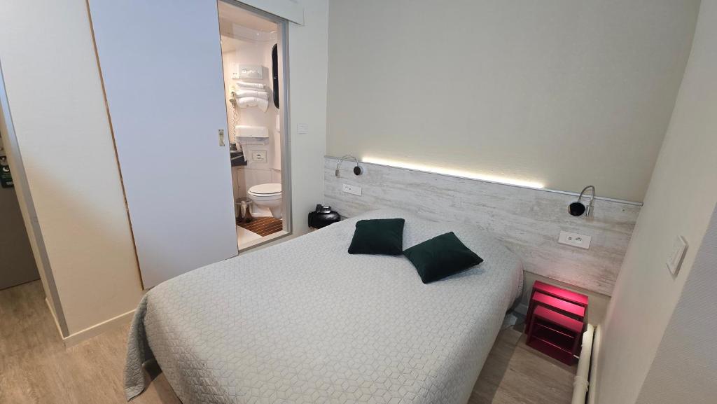 Logis Hôtel & Restaurant Arcombelle - 双人间