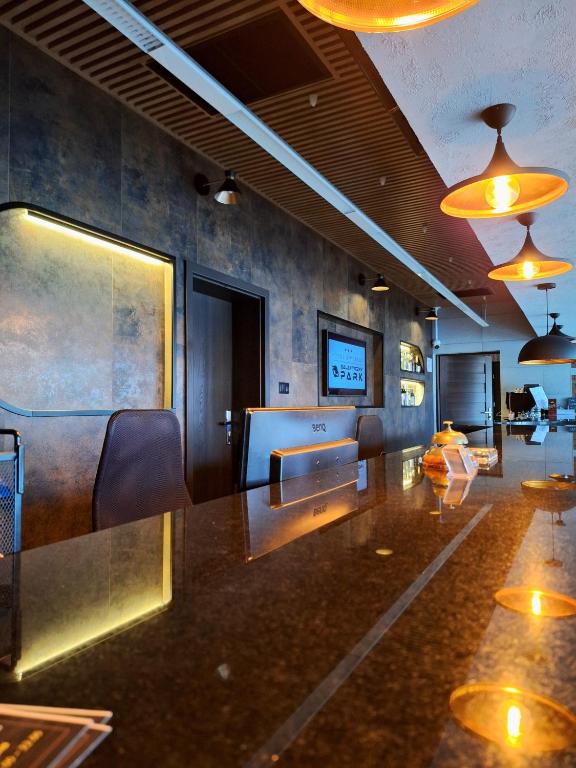 Hotel Dworski Galaktyczny Park - Resim 35