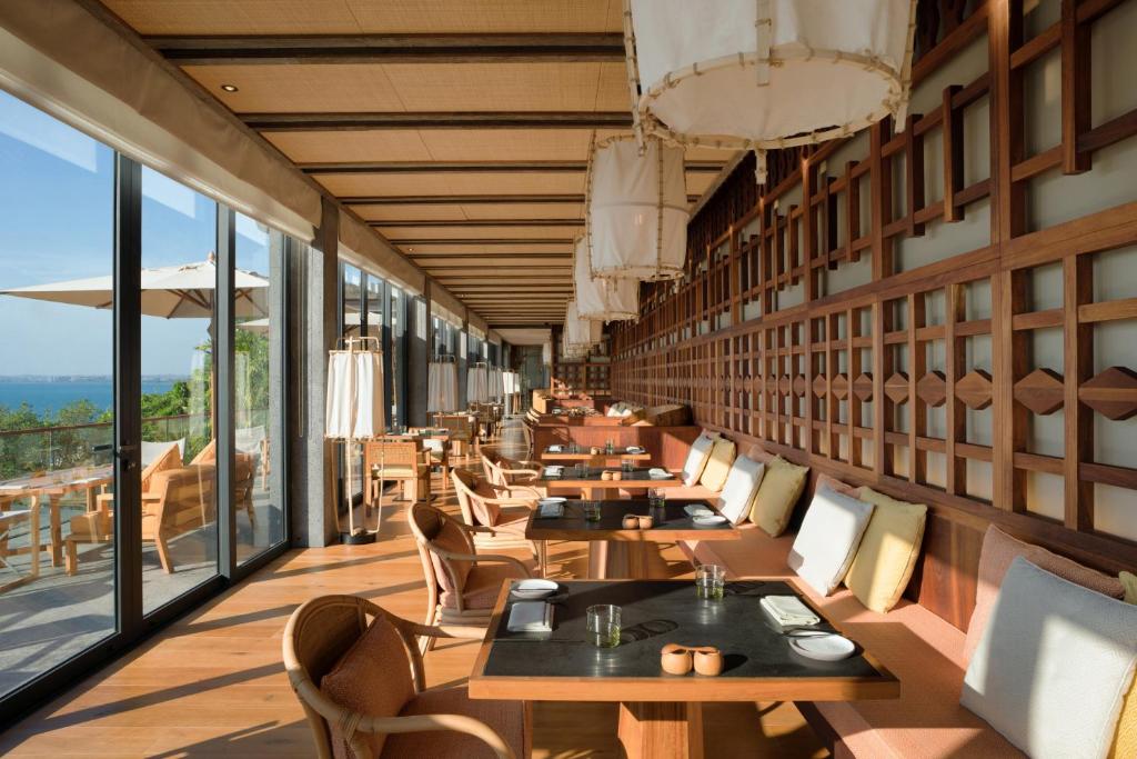 Posezení v ubytování Six Senses Krabey Island