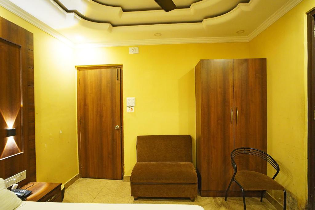 Posezení v ubytování Hotel Samrat near Victoria Memorial !! Couple Friendly Hotel !!