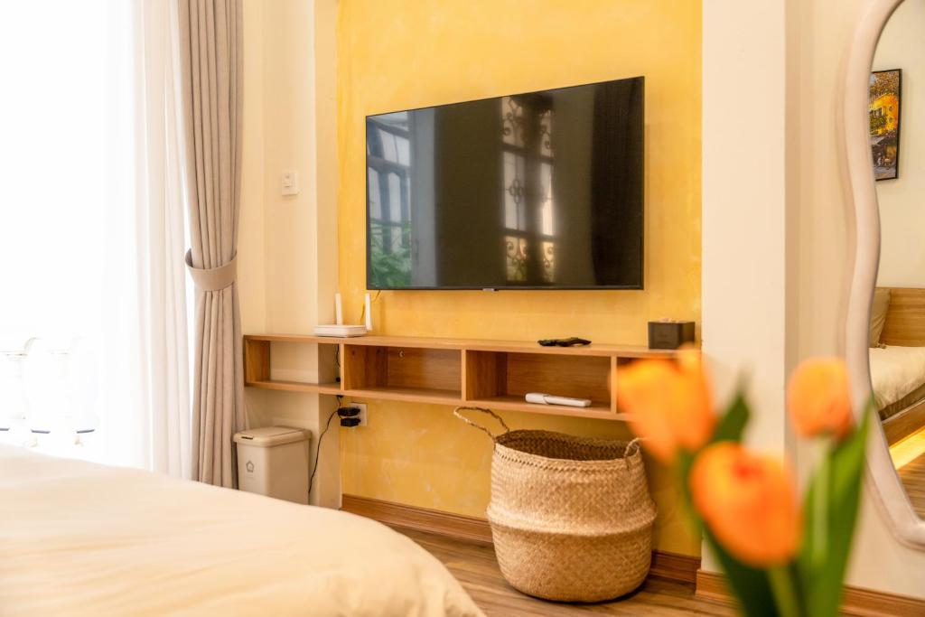 TV a/nebo společenská místnost v ubytování Dechill House