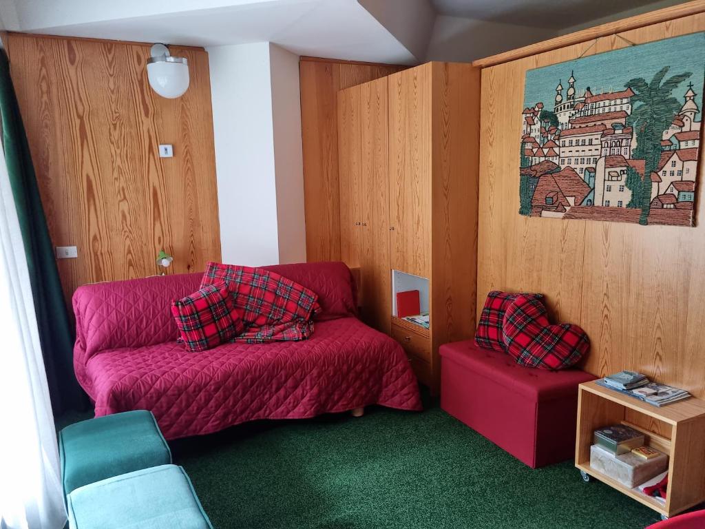 Posezení v ubytování Appartamento Cinzia Residence Solaria Marilleva 1400
