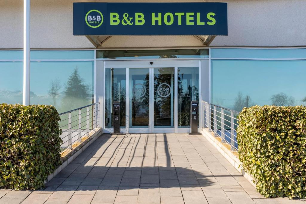 Certifikát, hodnocení, plakát nebo jiný dokument vystavený v ubytování B&B HOTEL Cuneo Cristal
