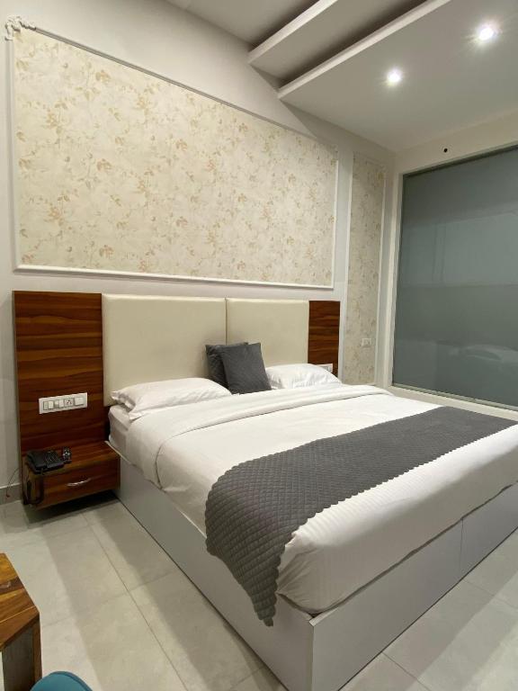 Era hotel - Superior King Room