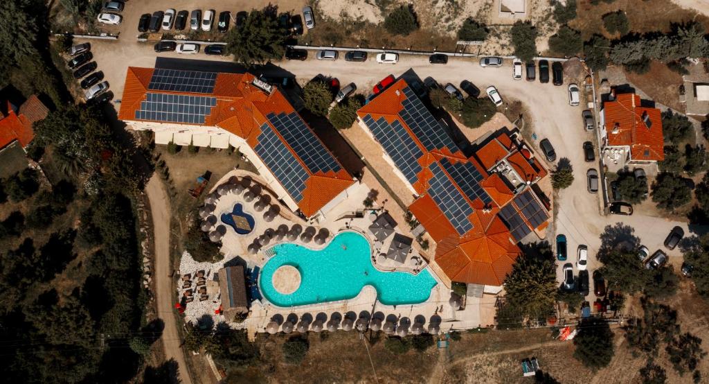 Bazén v ubytování Hotel Makednos nebo v jeho okolí