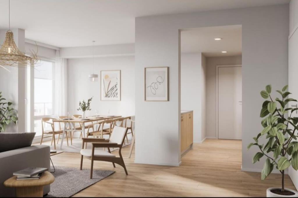 Posezení v ubytování Spacious 2BDR Apartment with Private Sauna