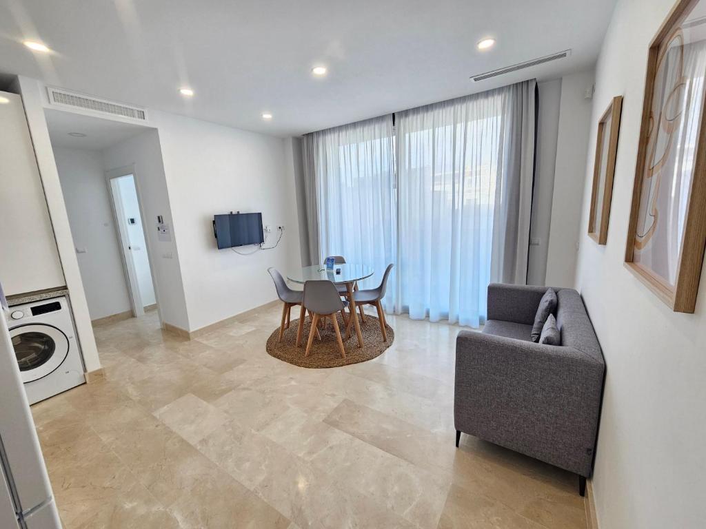 Apartamento 1ª Línea de playa Planta Vistas a Casco Histórico