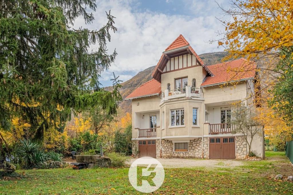 En have udenfor R'Apparts T3 Les Elfes