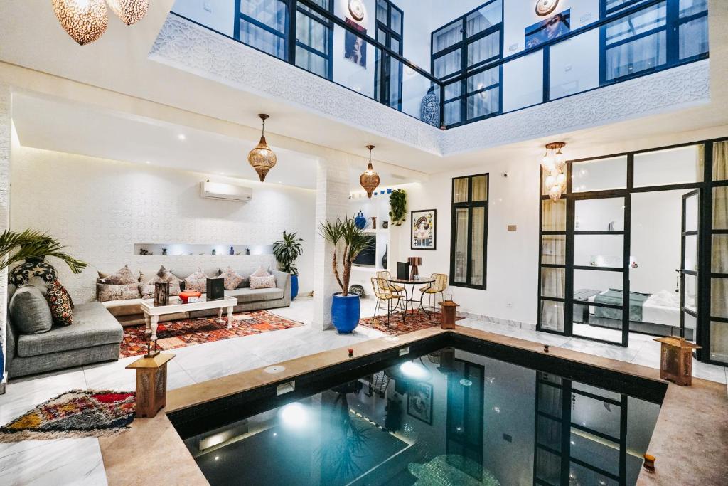 Posezení v ubytování RIAD NOLITA & SPA Kasbah