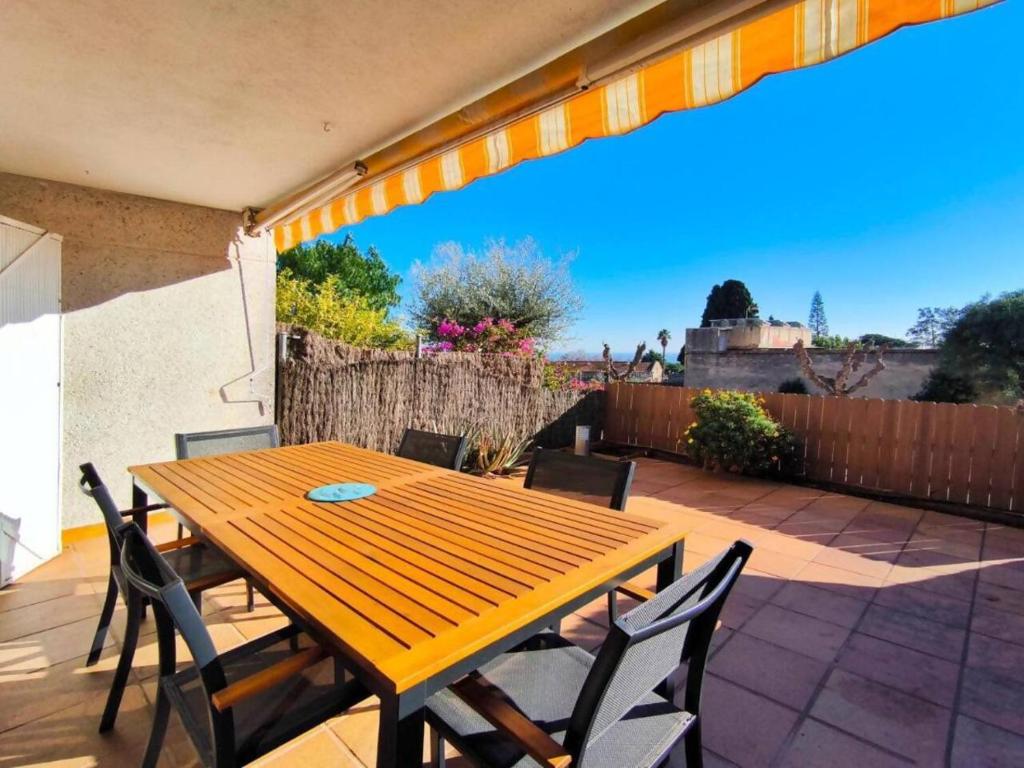 Αίθριο ή υπαίθριος χώρος στο Premià Horizon House Familiar 30' to Bcn