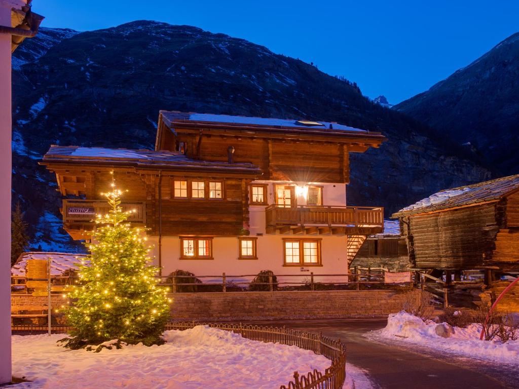 Nespecifikovaný výhled na hory nebo výhled na hory při pohledu z apartmánu