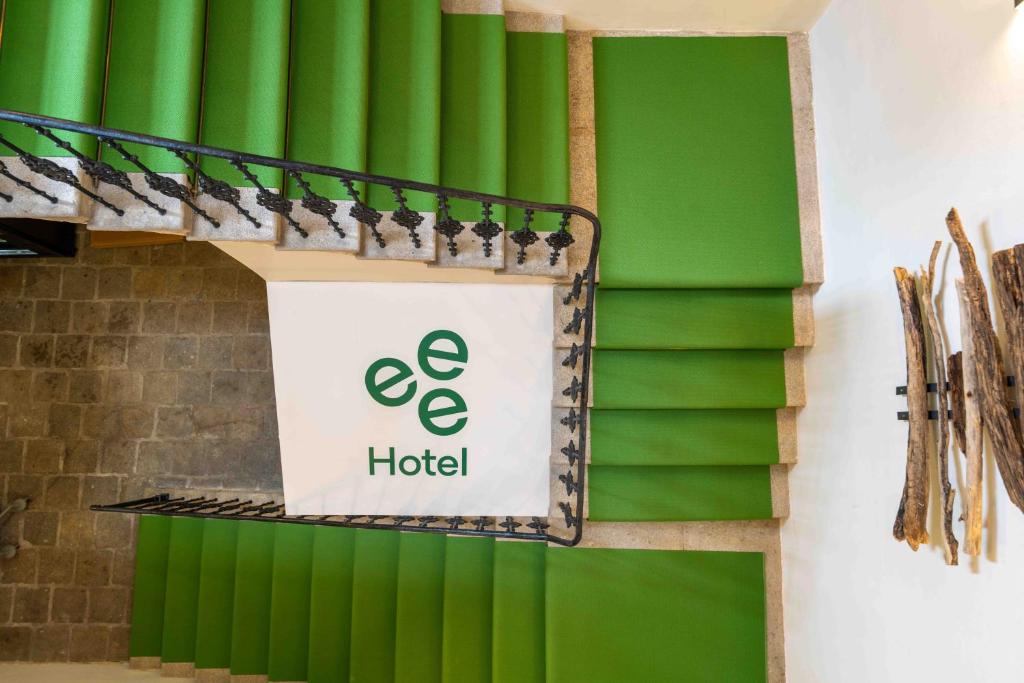Certifikát, hodnocení, plakát nebo jiný dokument vystavený v ubytování eee Hotel Perg