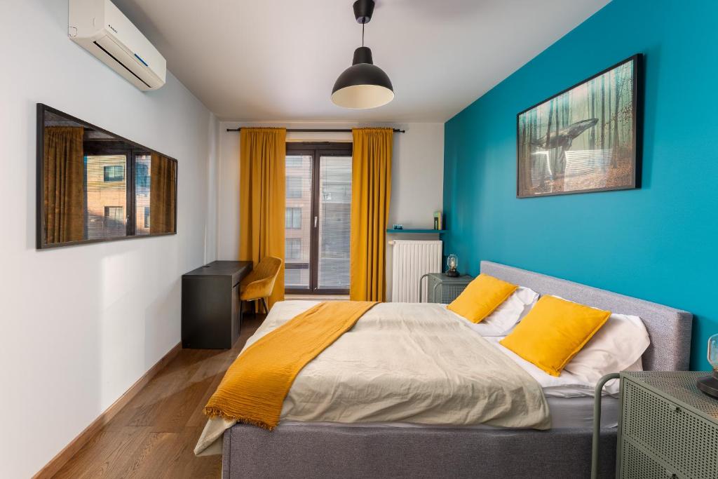 Modern Apartments with FREE parking spots - 18