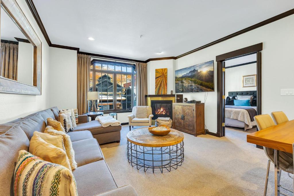 Town Lift 2C on Main Street, Park City (updated prices 2026)