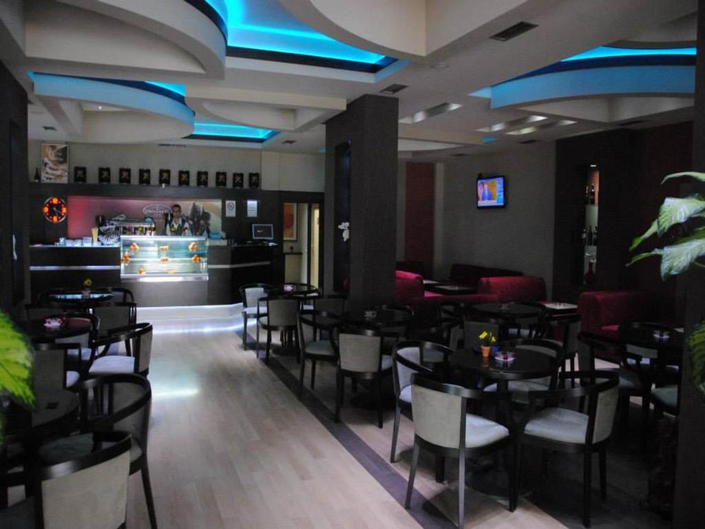 Lounge nebo bar v ubytování Grand Hotel