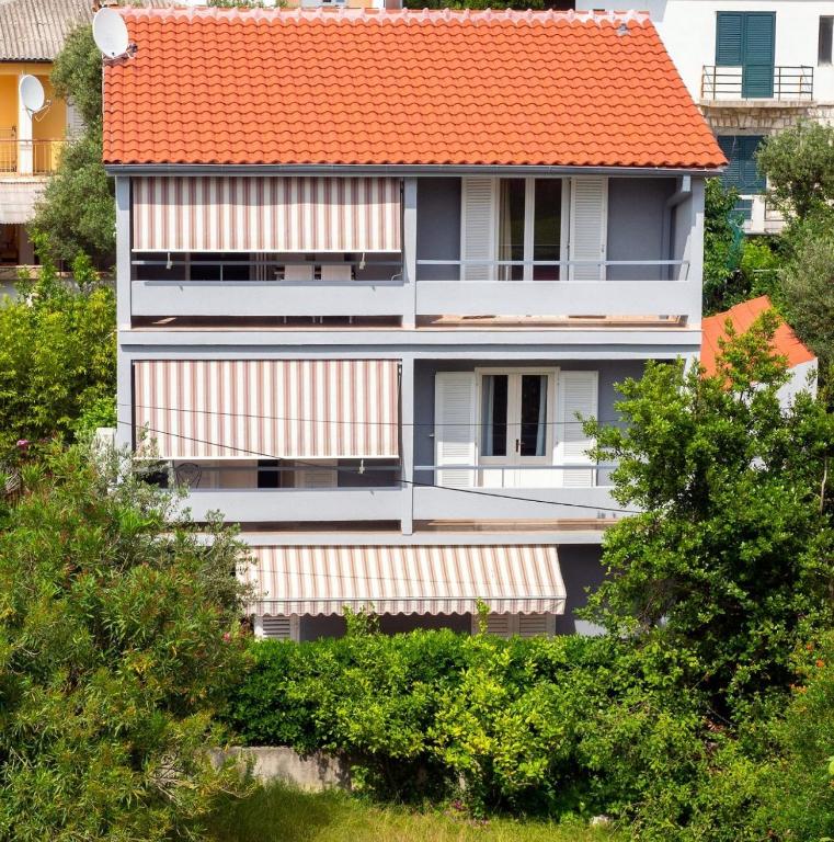 Budova, kde se apartmán nachází