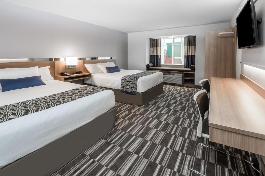 Microtel Inn & Suites by Wyndham - Penn Yan - Habitación Con 2 Camas Grandes - No Fumadores