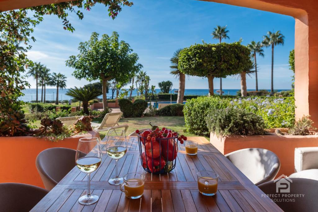 Casa Africa - exclusive 2BR by the sea with pool