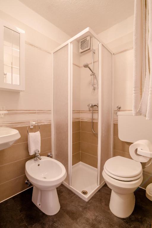 Albergo Genzianella - Double Room With Balcony