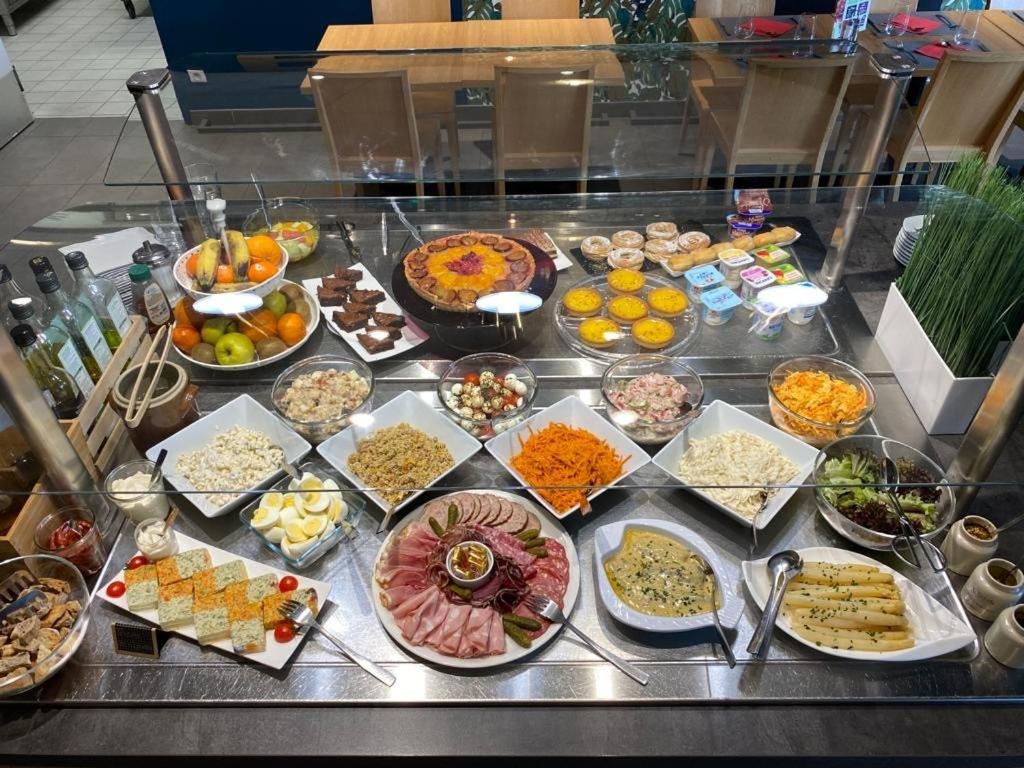 Brit Hotel Reims Croix Blandin - Resim 33