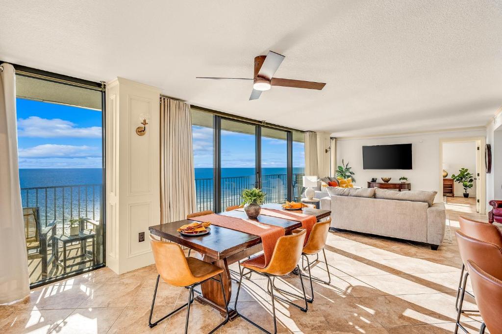 Sandpiper Beacon Beach Resort photo