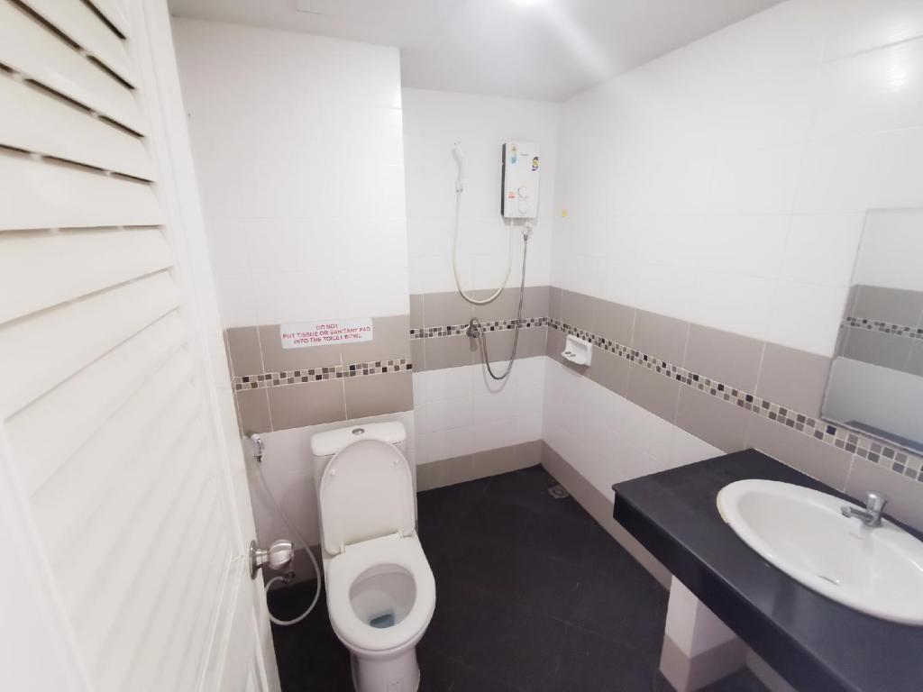 Lanting House Phuket - Resim 7