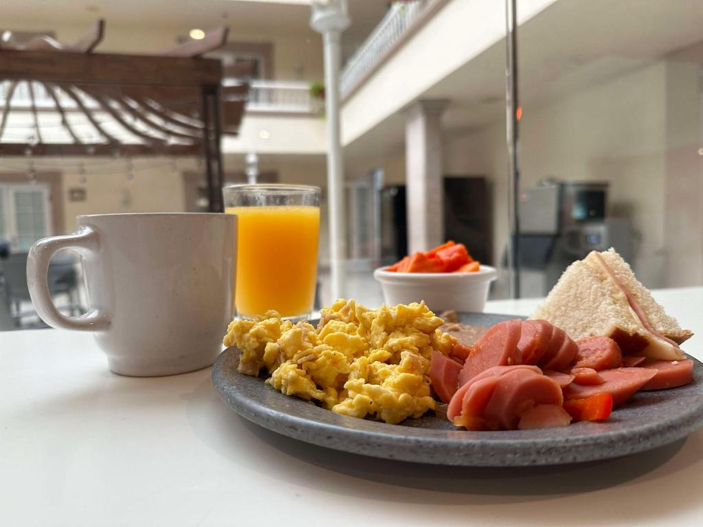 Comida en el hotel o alrededores