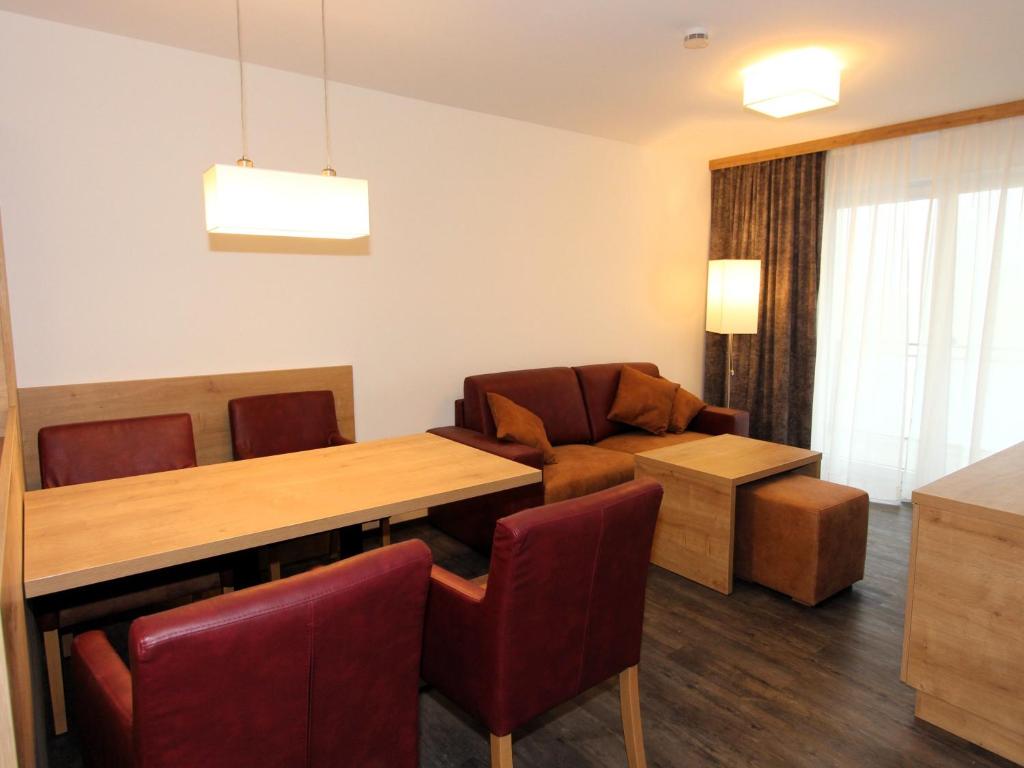 H&P Touristik Residenz Grafenmatt GRA-2-2 - One-Bedroom Apartment With Balcony